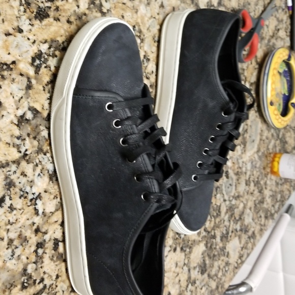 Vince Mens sneakers from neiman marcus - Picture 4 of 4